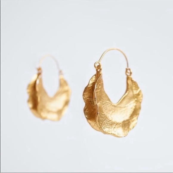 NEW Zara Gold Crescent Hoop Earrings - Picture 9 of 13